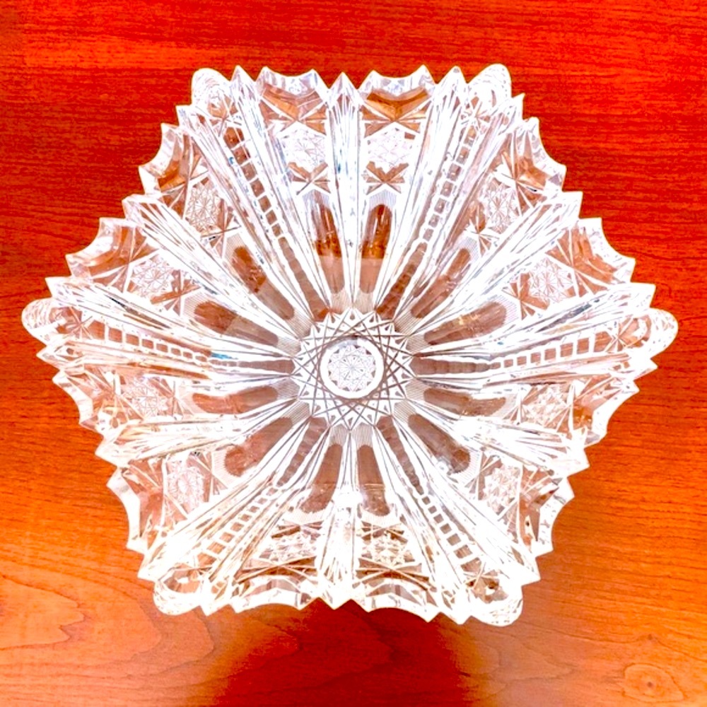 Hexagon shaped shiny cut-to-clear glass deep center piece fruit bowl candy bowl